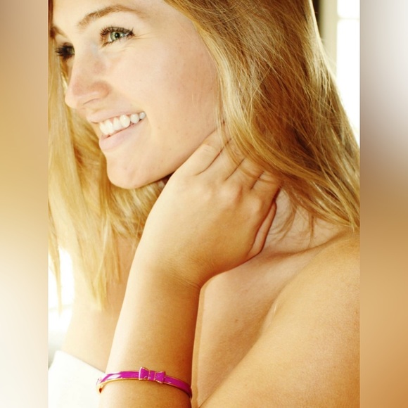 Kate Spade Black Take A Bow Enamel Layering Stackable
Bangle Bracelet ♠️⚜️ - Picture 8 of 15